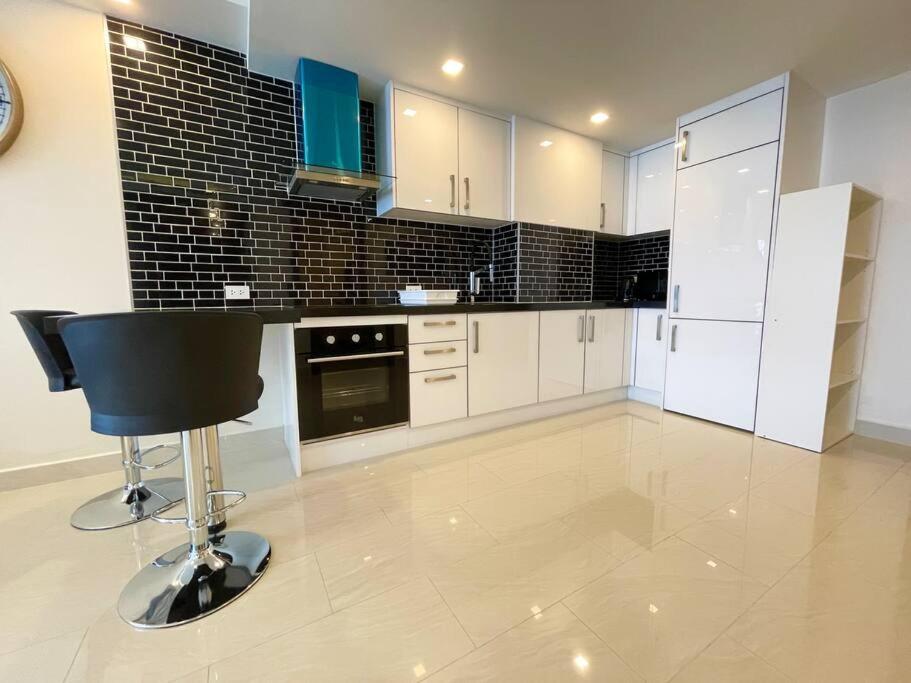 Large Luxury, Pool View, Grand Avenue, Pattaya - 202 아파트 외부 사진